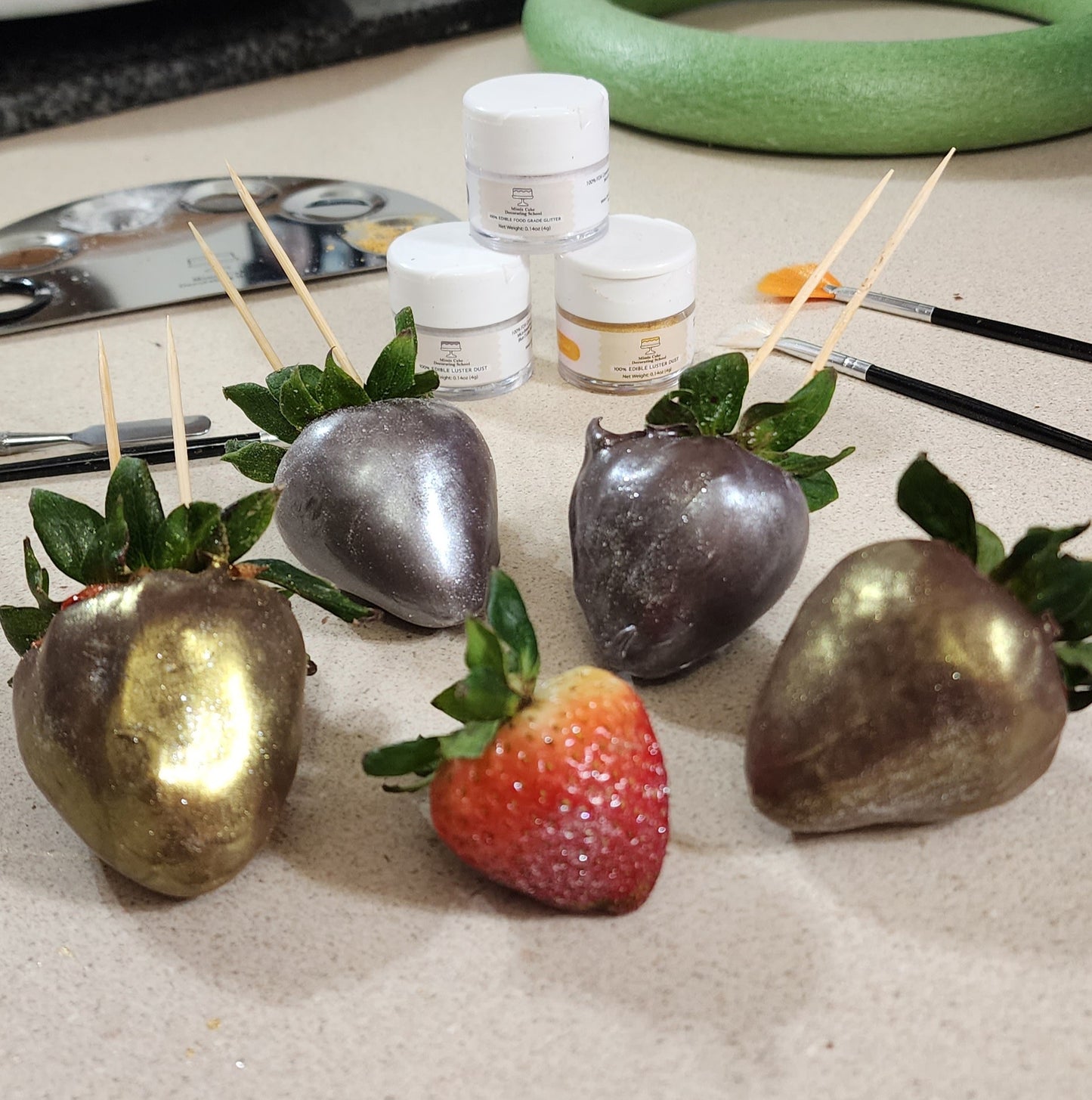 Edible Dust Kit